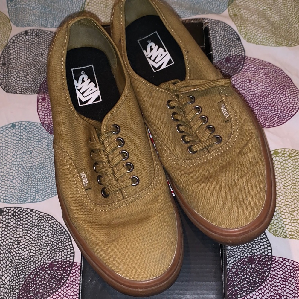 Vans Classic tan low top shoes
